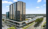 Modern Luxury 2B2B Sky Garden SmartTV