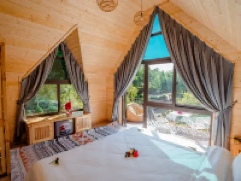 Bai Tu Long Mountain Resort Hotels in Van Don
