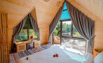 Bai Tu Long Mountain Resort