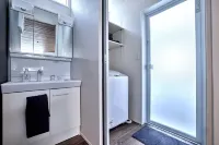 AileHouse B