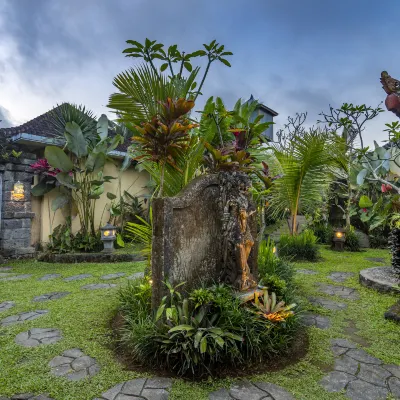 Bela’s Vana Villa Hotels near Mason Elephant Park
