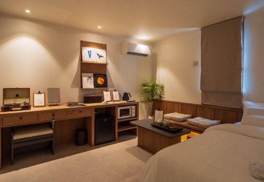 메종 드 온유 호텔