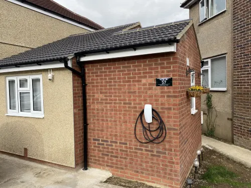 Modern, Newly-built  Detached House