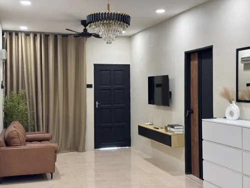 Runa Homestay Jasin - Cozy 3BR with AC & Netflix Hotels in Jasin