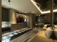 RETOUR NANBA (Adults Only) Hotels near Osaka Bay Tower
