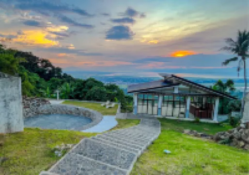 Caliraya Heights Resort & Events Place