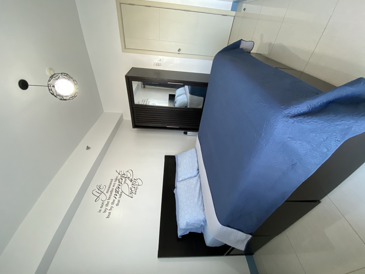 A Cozy 2 Bedroom Unit with a Parking at South Residences SM Southmall 1206