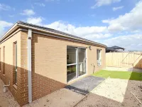 2024Built/AC & Bath each Room/Study/TownCentre/SDA Hotels in Werribee