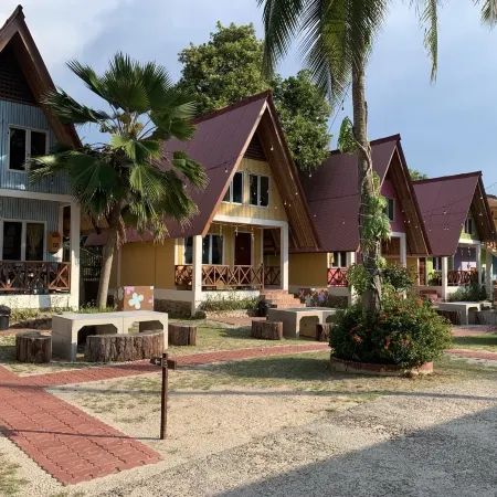 Rantau D'rhu Beach Chalet