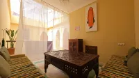 Freedom Yan Hostel - 青年旅館
