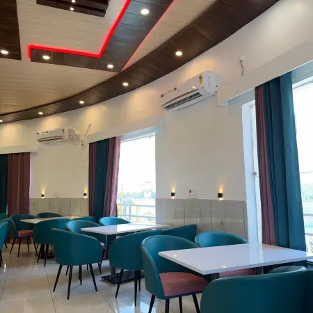 Apni Haveli Hotel And Family Restaurant