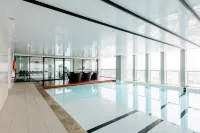 Urban Elegance: Knightsbridge BTS Bearing - Pools