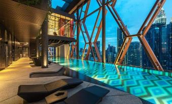 3. KLCC 모던 ..