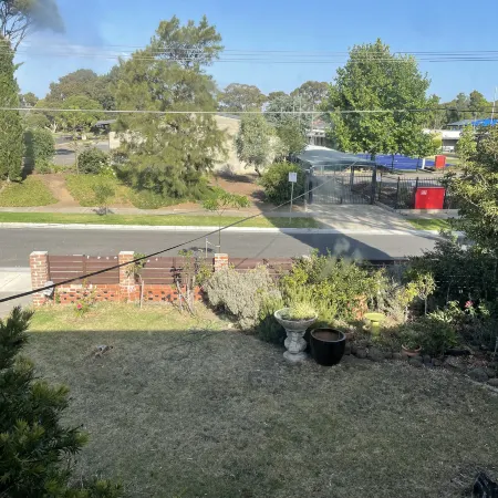 3 Bed room Villa 19 Mins to Melbourne center