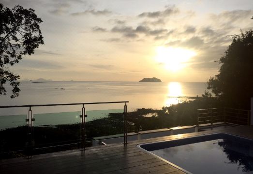 싼티 비치 리트리트 아쉬운 점 관련 이미지