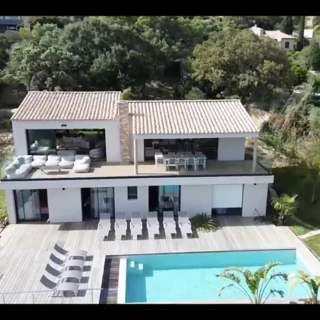 Villa la Madrague - Sea View - 2 mn from the beach