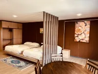 Stylish | Modern Room for 4 | City View | Tusita