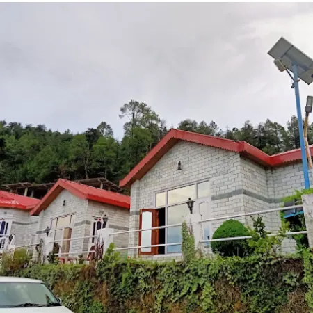 Village Live In Resort, Chail