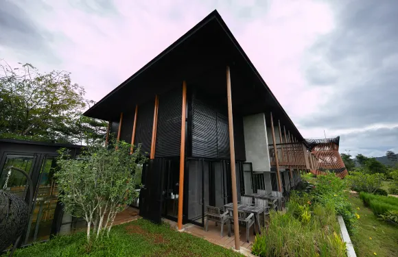 擁抱江黎花園酒店