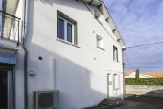 2BR 500sq Comic Spirit comfy feel like home