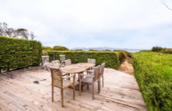 Southerlys Beach House Hotels in 