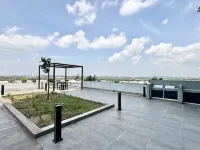 Cream Nest 2BR 4Pax Medini Legoland - New