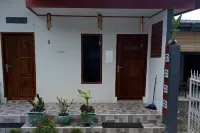 Hotel O Kost Reski 1 Near Pasar Rakyat Limbung - parking