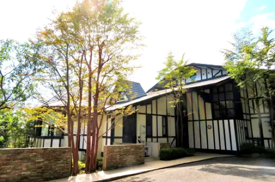 花築·櫻坂溫泉酒店(伊豆高原大室山店)(Floral Hotel · Sakura-zaka Onsen (Izu Kogen Omuroyama))