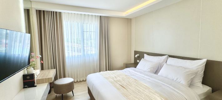 SUKJAI GRAND Luxury Boutique Hotel ルーイのホテル