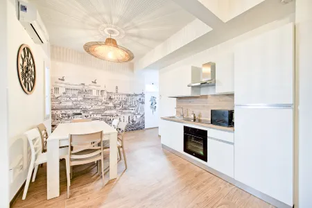 Caesar's quarters - private rooms in Rome Отели рядом с достопримечательностью «Pavart»