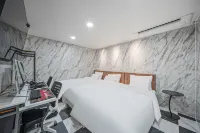 Mungyeong Star Hotel - parking