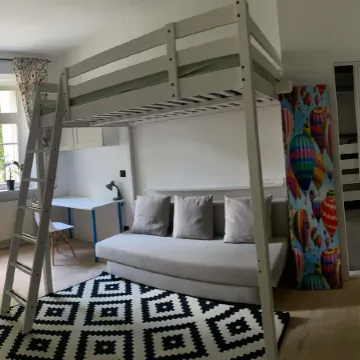 Classic Berlin Apartment Near The Wuhlheide Park