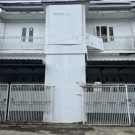 OYO 93953 Kost Tamara Near Kantor Desa Sengka Hotels in Gowa