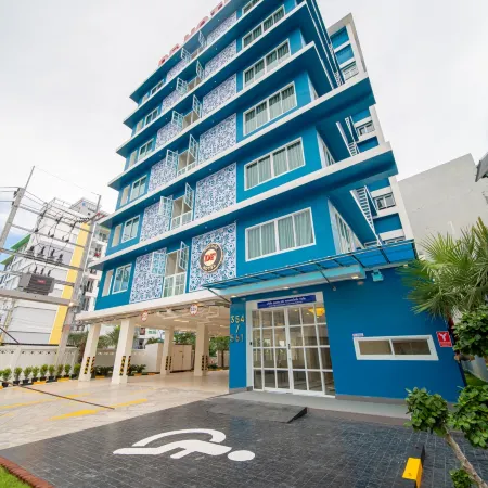 DF Hotel Pattaya Отели рядом с достопримечательностью «Парк Паттайя»