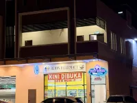 FAT MOM ROOM & STAY Hotels near Telaga Harbour