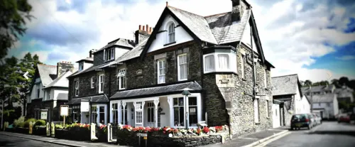 Lynwood Guest House Hotels in Staveley