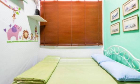 1137 Hostel