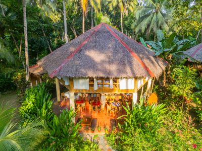 Water to Forest Ecolodge