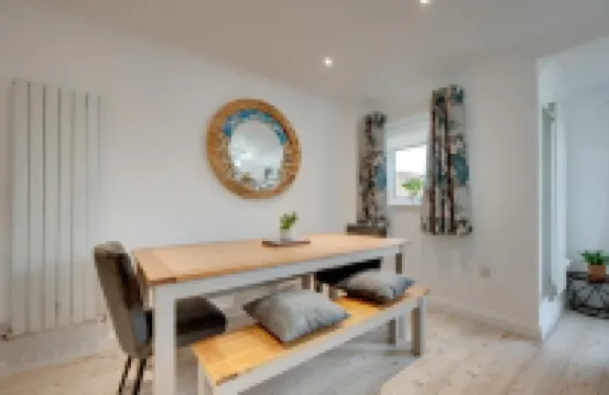 Staithes House - By Week2Week