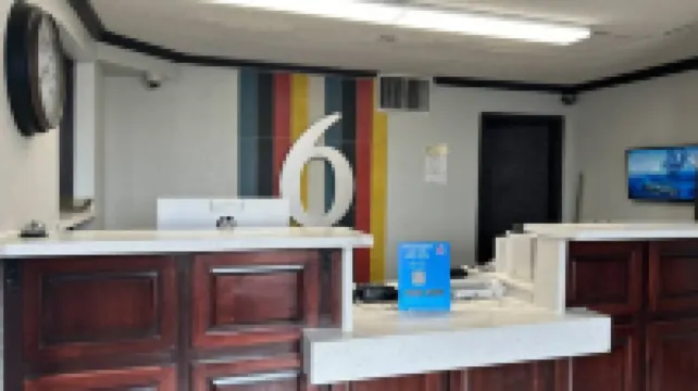 Studio 6 Hammond, LA I12 I55