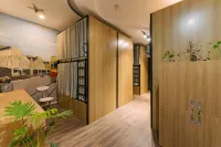 Hanoi Silver Hostel - Double Bed - Chill n Comfy - hostel