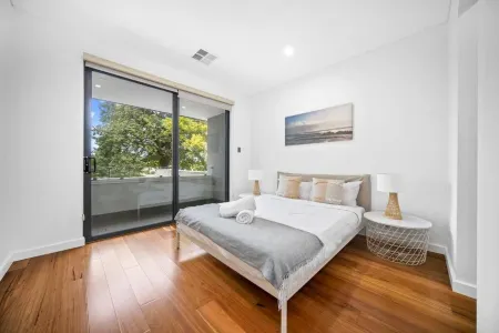 Luxury Retreat & Spacious 4BR House in Willoughby Отели в г. Seaforth