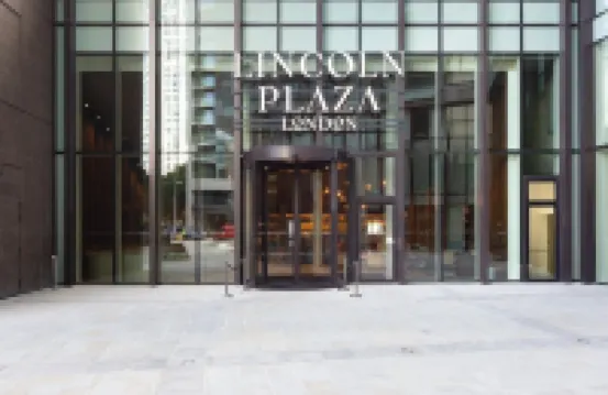 Lincoln Plaza Serviced Apartments by TheSqua.re Hotels in London