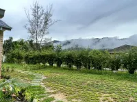 Sunny Lake House - Entire bungalow for 16 persons Hotels in 