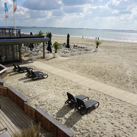 Beachrooms Pier 7 Отели в г. Влиссинген