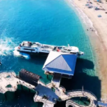 ラカーサ センギギ バイ ロイヤル アムリタ