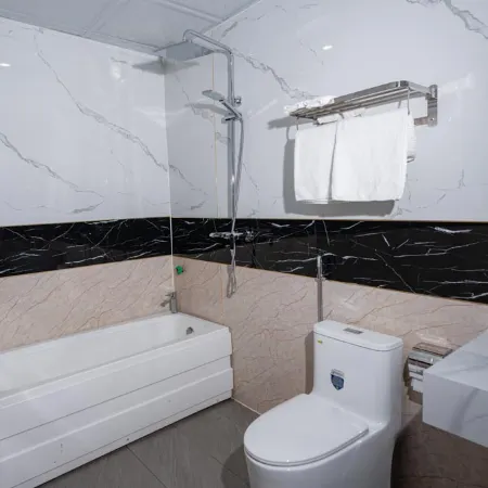 Tamcoc De Master Lux Bungalow & Restaurant Отели рядом с достопримечательностью «Гора Нон Нуок»