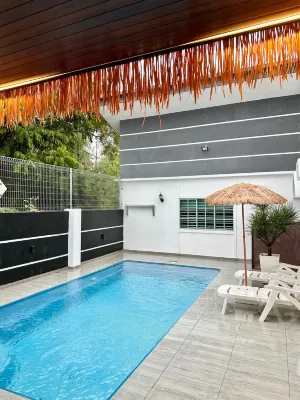 H&H 1 by H&H Leisure Guest House - Huvilat