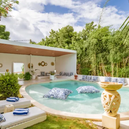Valentina Villas Uluwatu Отели рядом с достопримечательностью «Паданг-Паданг»