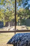 Entire Cozy 2-Bedroom House in Mount Waverley - Vila